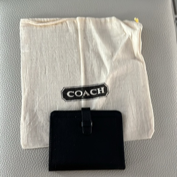 Coach Signature Embossed Leather black Vintage Bifold Wallet with dust bag - Picture 1 of 13